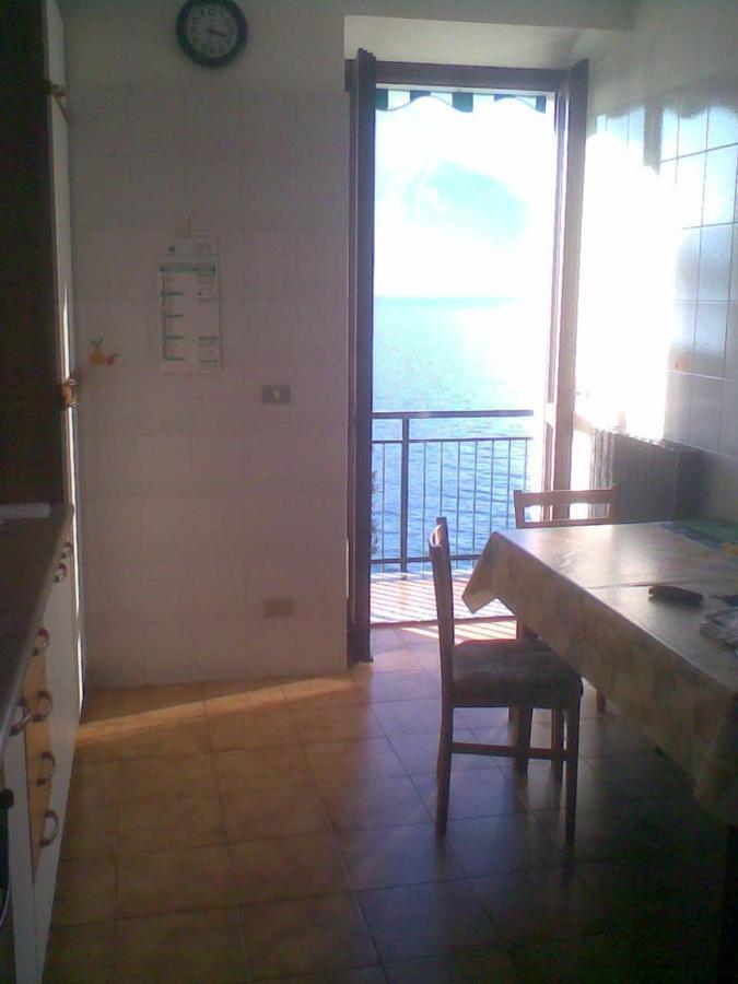 Casa In Riva Al Lago Varenna Eksteriør bilde